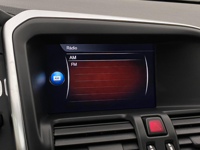 Volvo XC60 D4 AWD DYNAMIC REZERVACE 2.4 d Dynamic