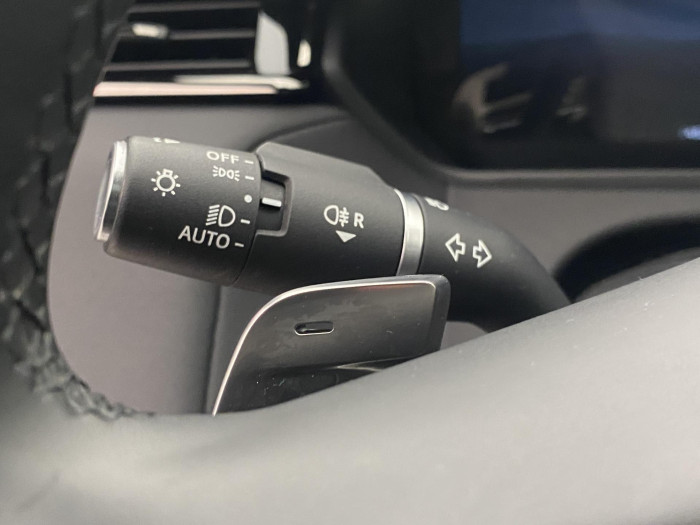 Land Rover Range Rover Velar D300 DYNAMIC SE AWD AUT 3.0 d Dynamic SE