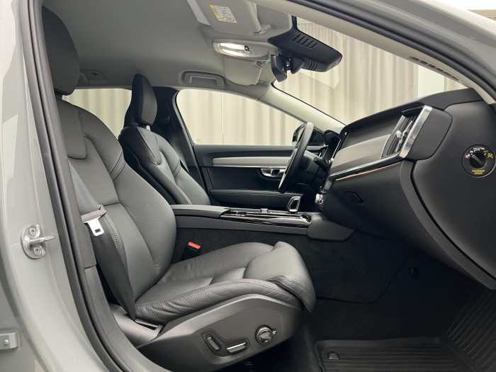Volvo V90 T6 AWD RECHARGE PLUS DARK AUT