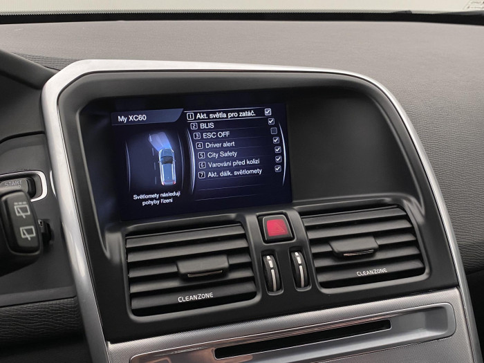 Volvo XC60 D5 AWD MOMENTUM CZ 2.4 d Momentum