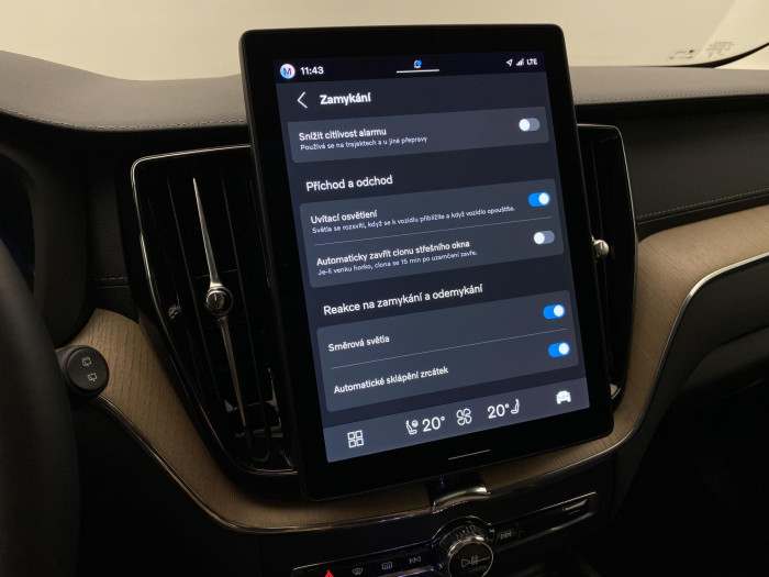 Volvo XC60 T8 AWD BRIGHT ULTRA AUT CZ