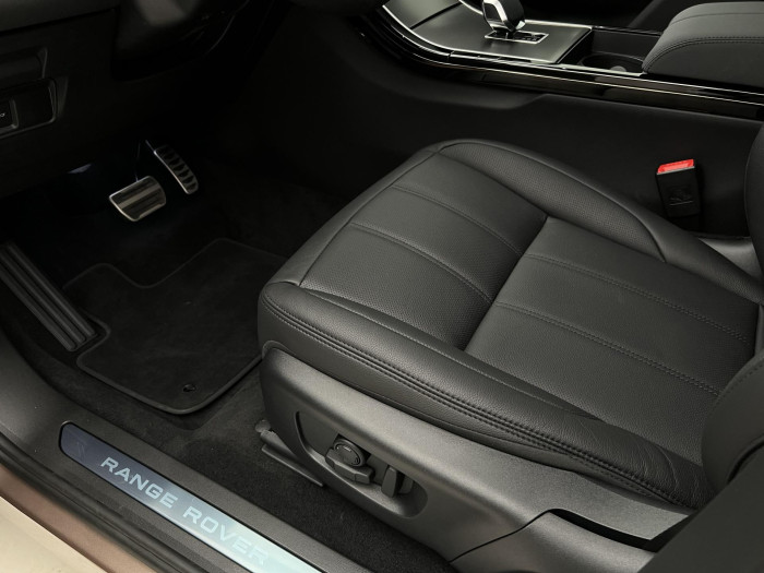 Land Rover Range Rover Evoque D200 DYNAMIC SE AWD Aut 2.0 d Dynamic SE