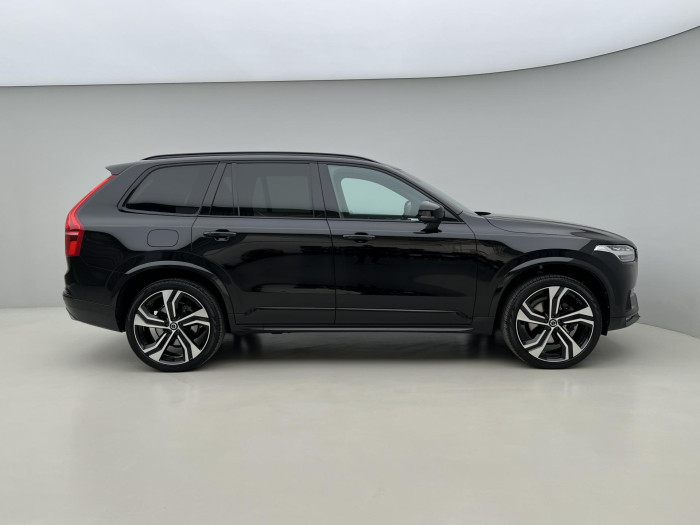 Volvo XC90 B5 AWD R-DESIGN 7MÍSTNÁ AUT