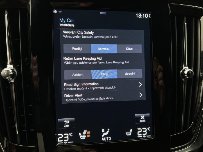 Volvo V90 B4 R-DESIGN AUT 1.maj.