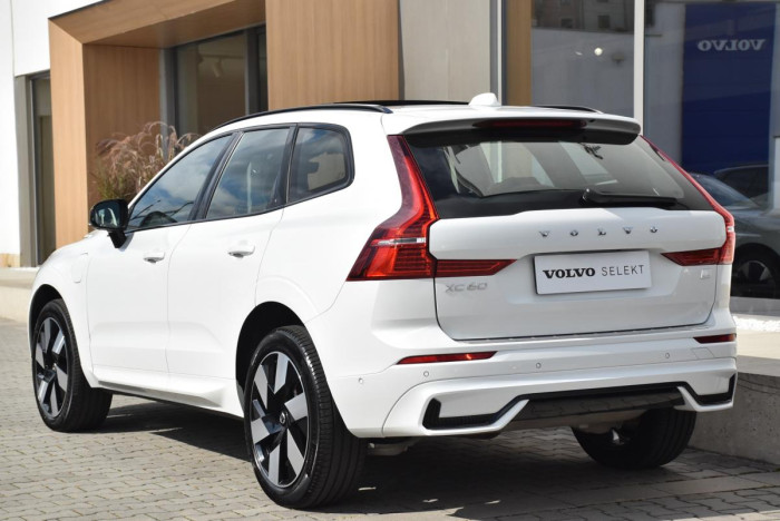 Volvo XC60 T8 AWD RECHARGE ULTIMATE 1.maj