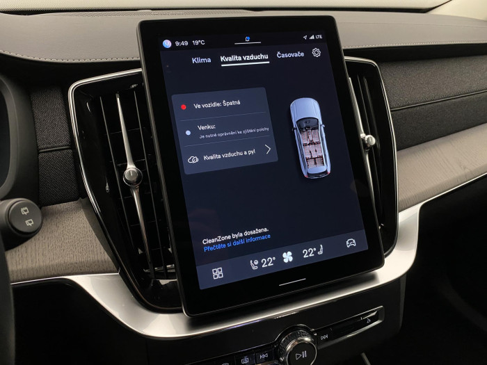 Volvo XC90 B5 AWD PLUS BRIGHT CZ 1.maj 7M