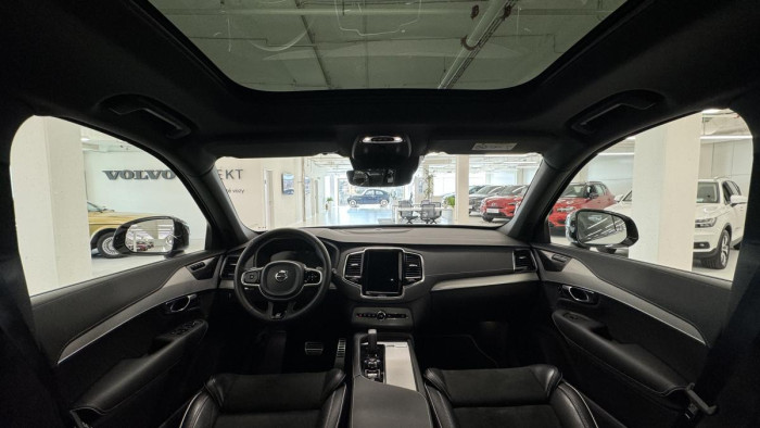Volvo XC90 B5 AWD R-DESIGN AUT REZERVACE