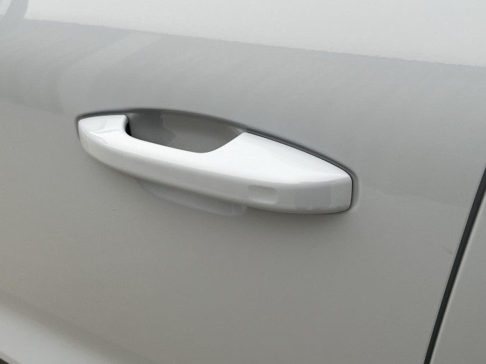 Volvo XC40 B3 PLUS DARK AUT CZ