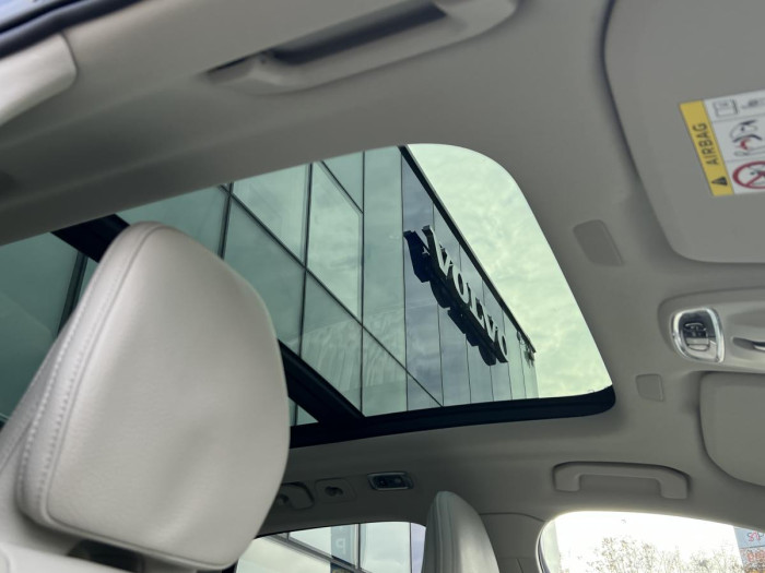 Volvo XC60 B4 MOMENTUM Aut 1.maj. 2.0 Momentum