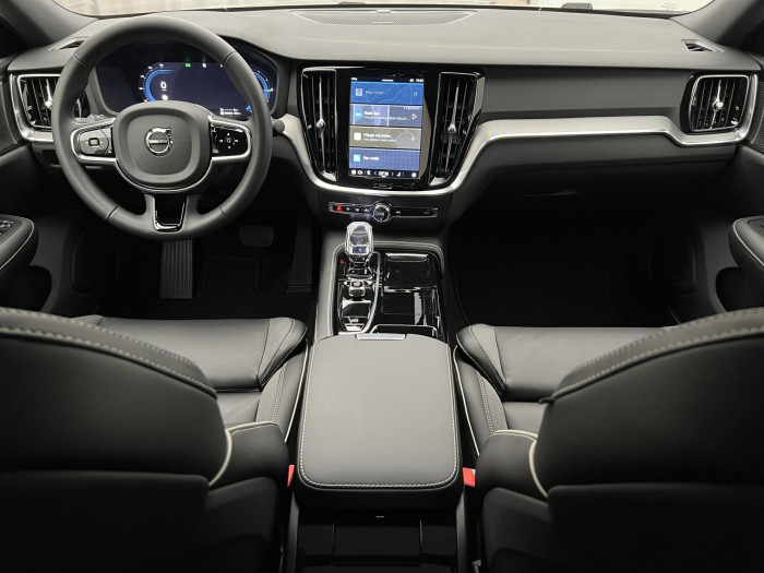 Volvo S60 T6 AWD RECHARGE PLUS DARK AUT