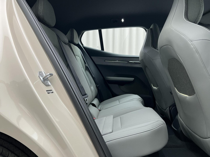 Volvo EX30 PURE ELECTRIC EXTENDED PLUS