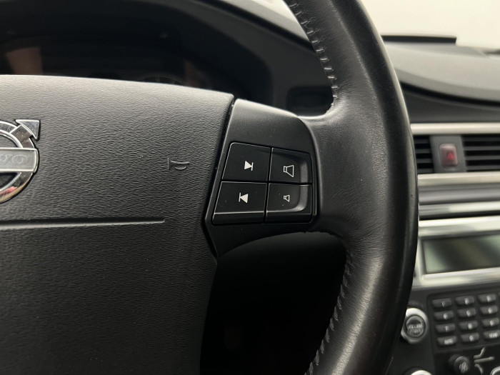 Volvo V70 D5 MOMENTUM AUT 2.4 d Momentum