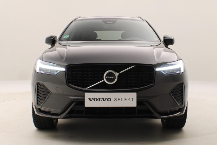 Volvo XC60 B4 AWD DARK PLUS AUT CZ 1.maj