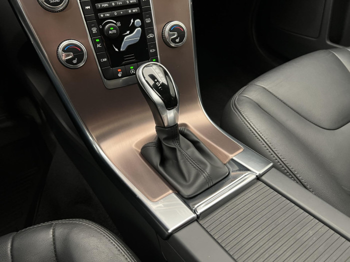 Volvo XC60 D4 SUMMUM AUT 2.0 d Summum