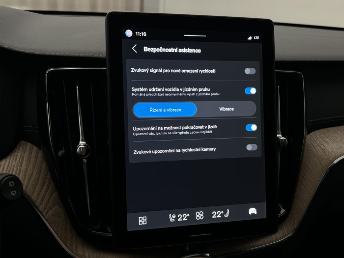 Volvo XC60 T6 AWD RECHARGE BRIGHT ULTRA