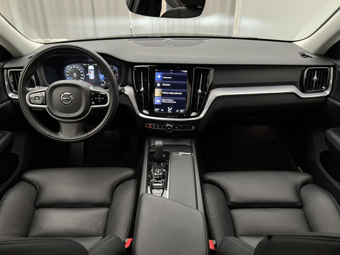 Volvo V60 B4 MOMENTUM AUT 2.0 Momentum