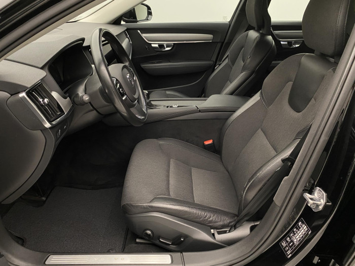 Volvo V90 D3 MOMENTUM AUT 2.0 d Momentum