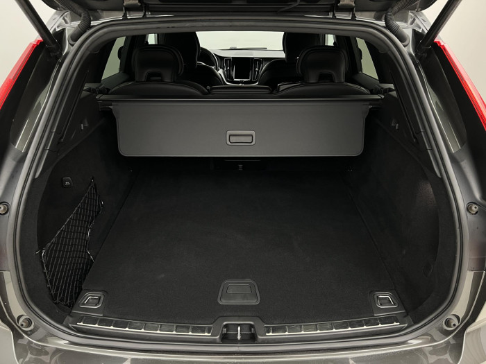 Volvo XC60 T4 R-DESIGN AUT