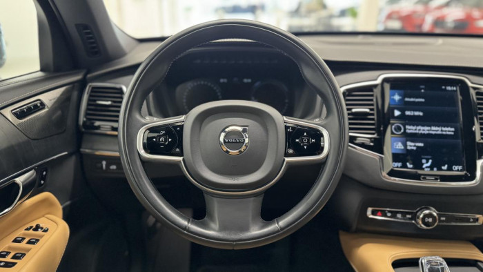 Volvo XC90 T8 AWD INSCRIPTION REZERVACE