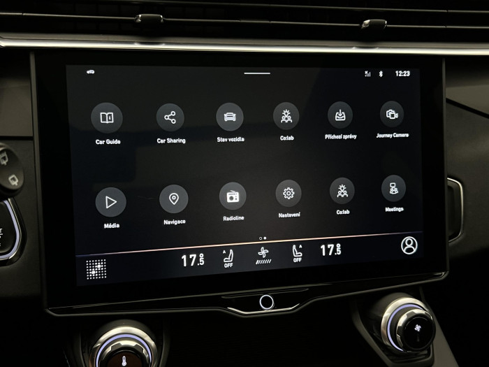 Lynk & Co 01 PHEV DCT AUT 1.maj.