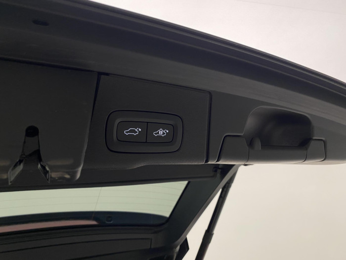 Volvo XC60 D4 MOMENTUM AUT 1.maj 2.0 d Momentum