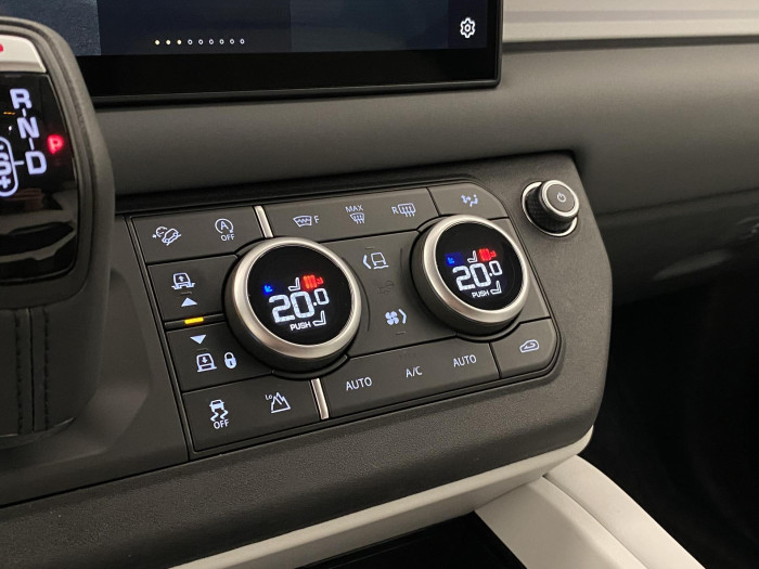 Land Rover Defender 110 D250 X-DYNAMIC SE AWD AUT 3.0 d Dynamic SE