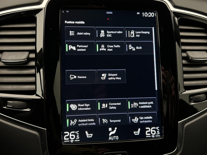 Volvo XC90 B6 AWD R-DESIGN AUT REZERVACE