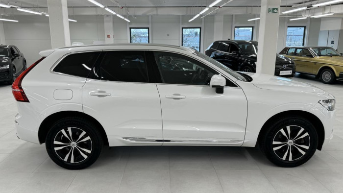 Volvo XC60 T6 AWD RECHARGE REZERVACE