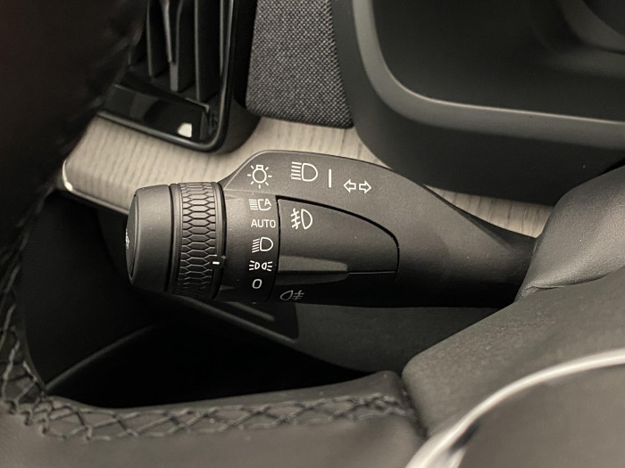 Volvo XC90 T8 AWD RECHARGE DARK PLUS 7m