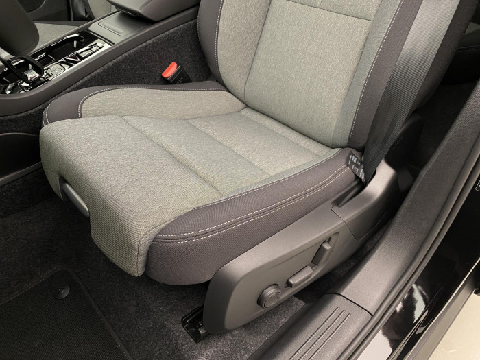 Volvo XC40 B3 AUT PLUS BLACK EDITION