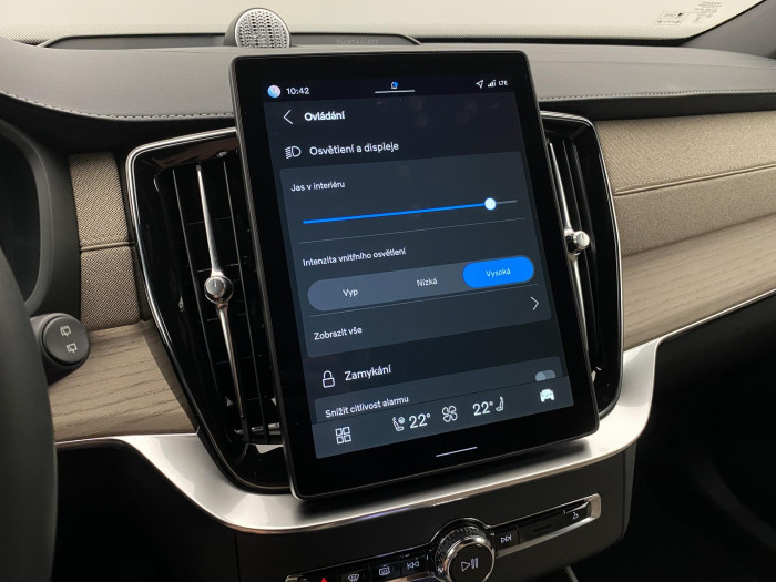 Volvo XC90 T8 AWD RECHARGE DARK PLUS 7m