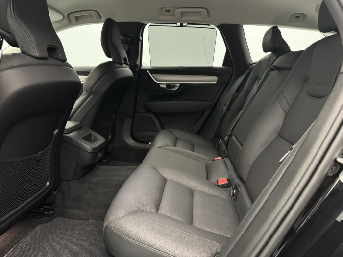 Volvo V90 CC B4 AWD PLUS CZ 1.maj
