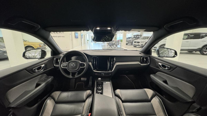 Volvo V60 V60 B4 R-DESIGN AUT REZERVACE