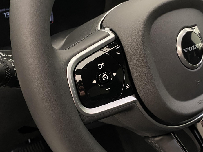 Volvo XC60 B5 AWD AUT PLUS BLACK EDITION