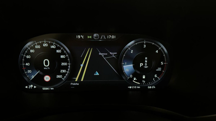 Volvo V60 CROSS COUNTRY B4 REZERVACE