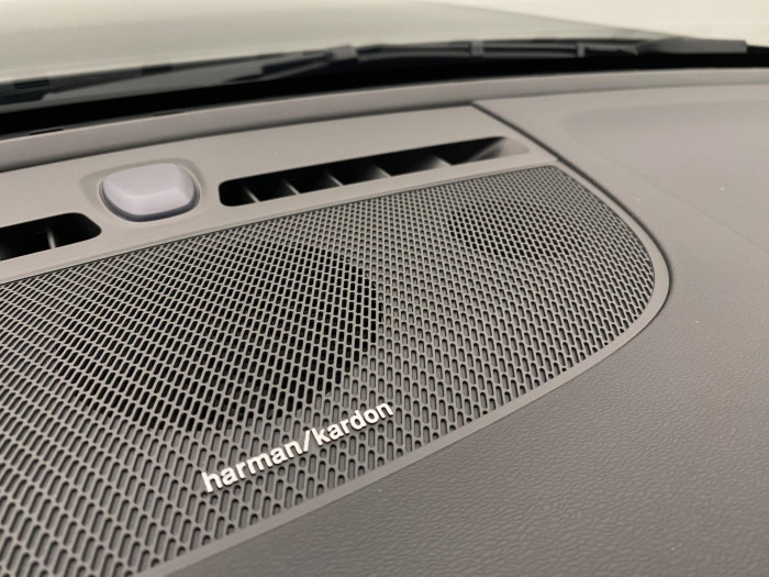 Volvo XC40 B3 AUT DARK PLUS