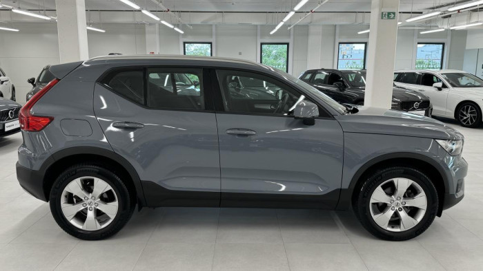 Volvo XC40 T2 MOMENTUM ADVANCED REZERVACE 1.5 Momentum