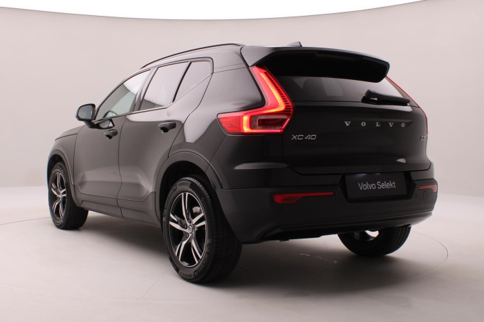 Volvo XC40 B3 DARK PLUS AUT CZ