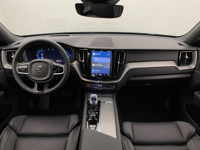 Volvo XC60 T6 AWD PLUG-IN DARK PLUS AUT
