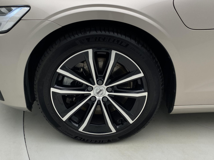 Volvo V60 T6 AWD PLUG-IN DARK PLUS CZ