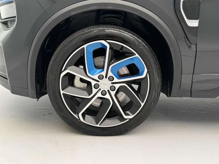 Lynk & Co 01 PHEV DCT AUT 1.maj