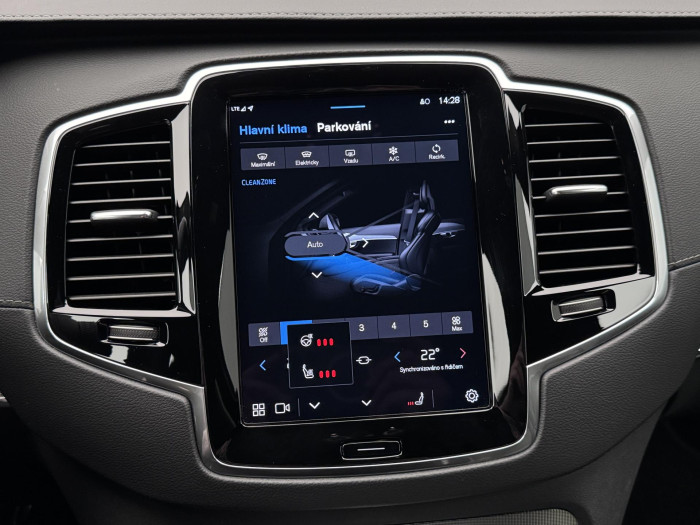 Volvo XC90 B5 AWD DARK PLUS CZ 7 míst