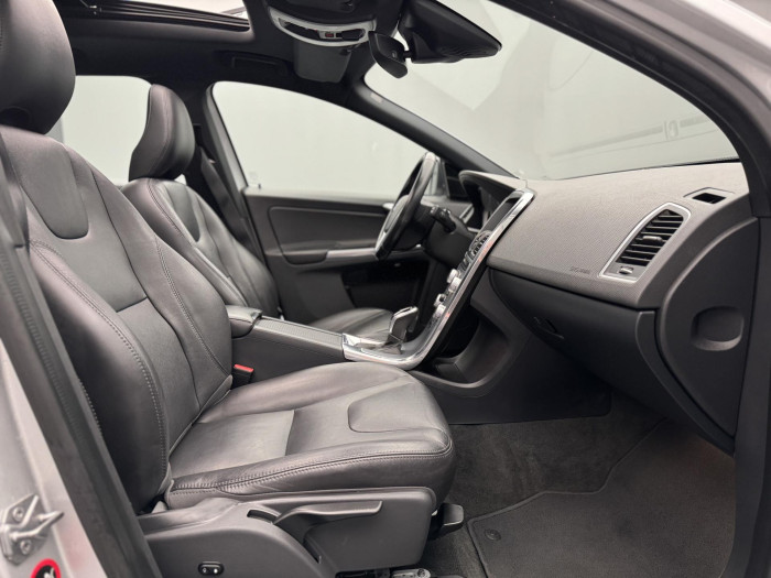 Volvo XC60 D4 AWD SUMMUM AUT 2.4 d Summum