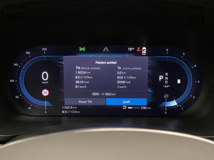 Volvo XC60 B5 AWD ULTIMATE REZERVACE