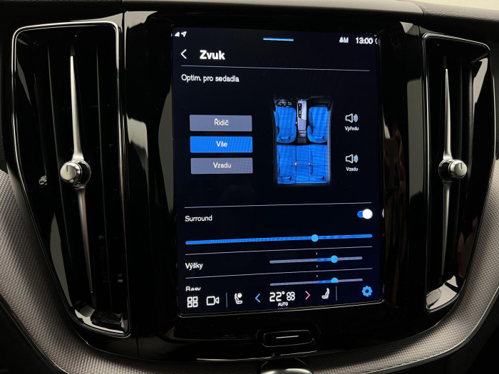 Volvo XC60 B5 AWD R-DESIGN AUT