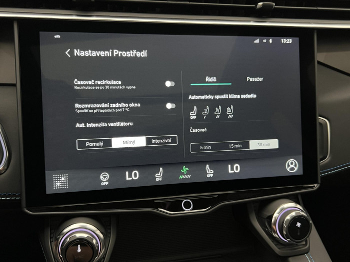 Lynk & Co 01 PHEV DCT AUT 1.maj.