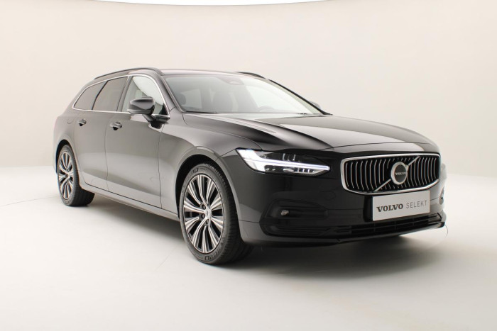 Volvo V90 B4 AWD CORE AUT REZERVACE