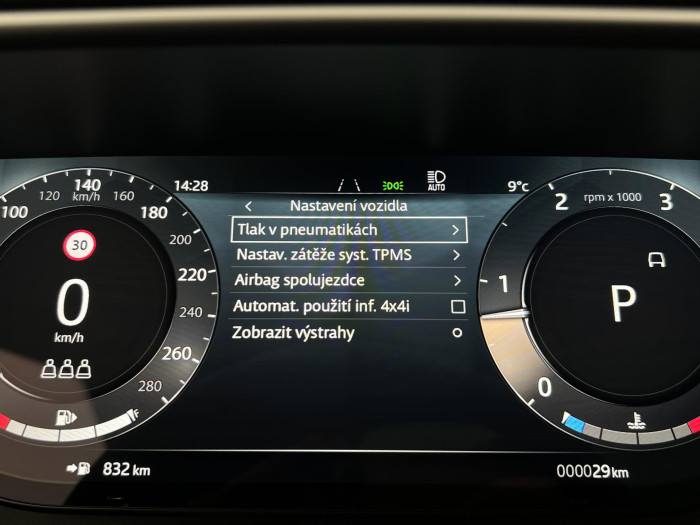 Land Rover Range Rover Sport D250 DYNAMIC SE REZERVACE 3.0 d Dynamic SE