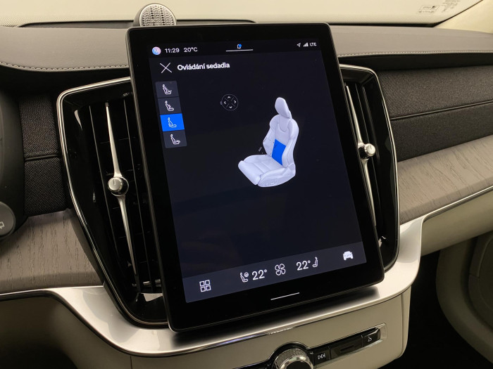 Volvo XC90 T8 AWD RECHARGE DARK ULTRA 7m