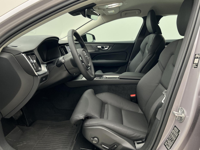 Volvo V60 B4 AUT DARK PLUS
